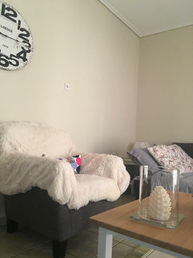 Cozy And Quiet Mini City Apartment Tríkala Eksteriør bilde